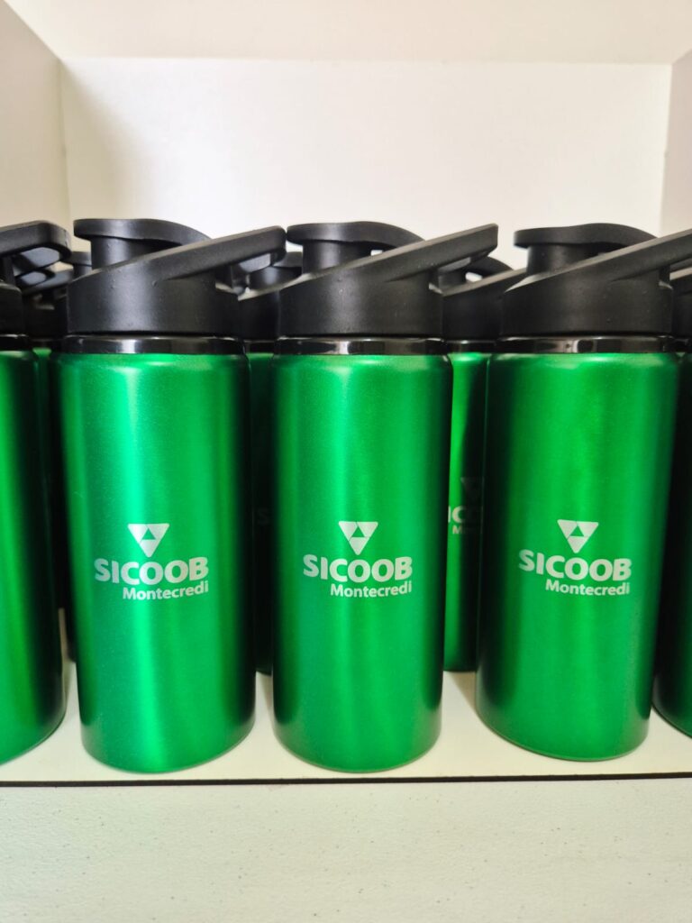 Squeezes verdes de alumínio personalizados